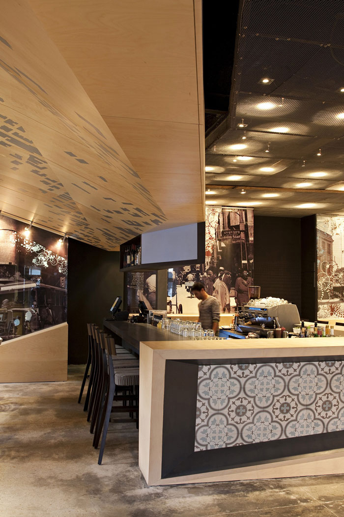 引领以色列的文化的咖啡馆餐厅吧台过道设计效果图