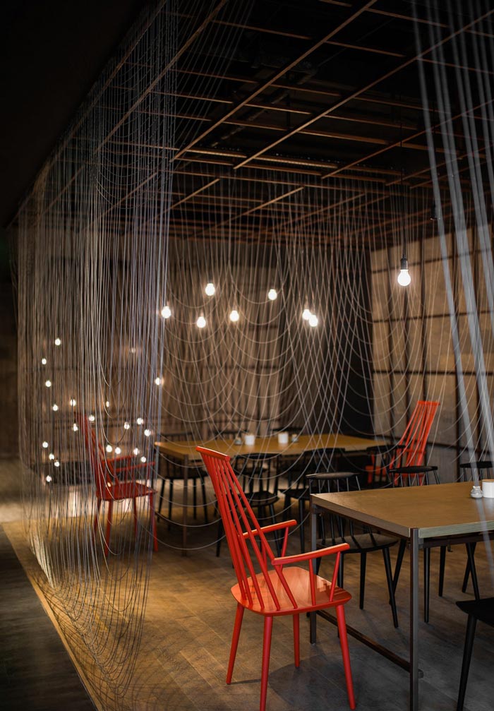 铁架与钢丝塑造200平方层次分明的餐厅顶部设计方案效果图