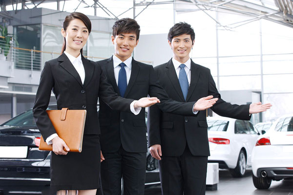 背靠背的办公桌间距多少合适