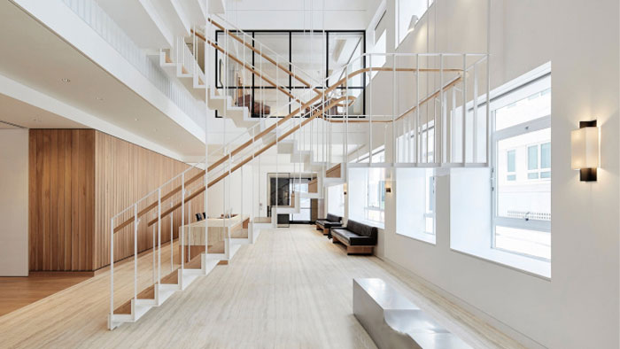 2000平方办公室楼梯装修设计效果图