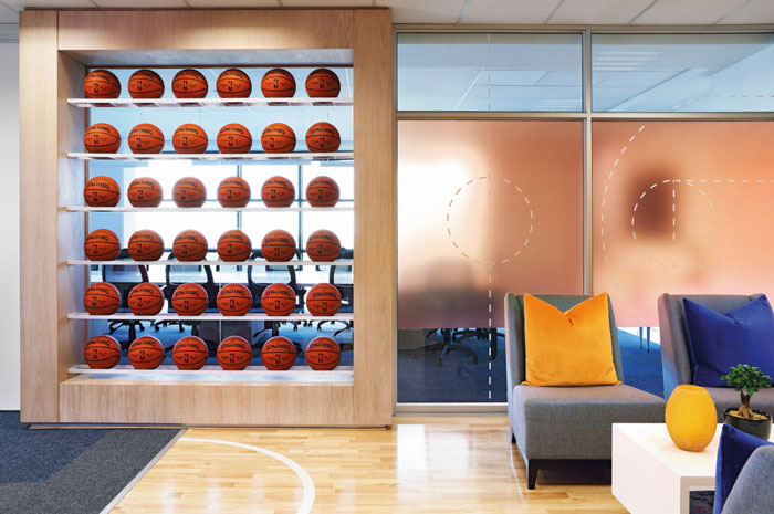 体育用品公司办公室展示区装修设计效果图