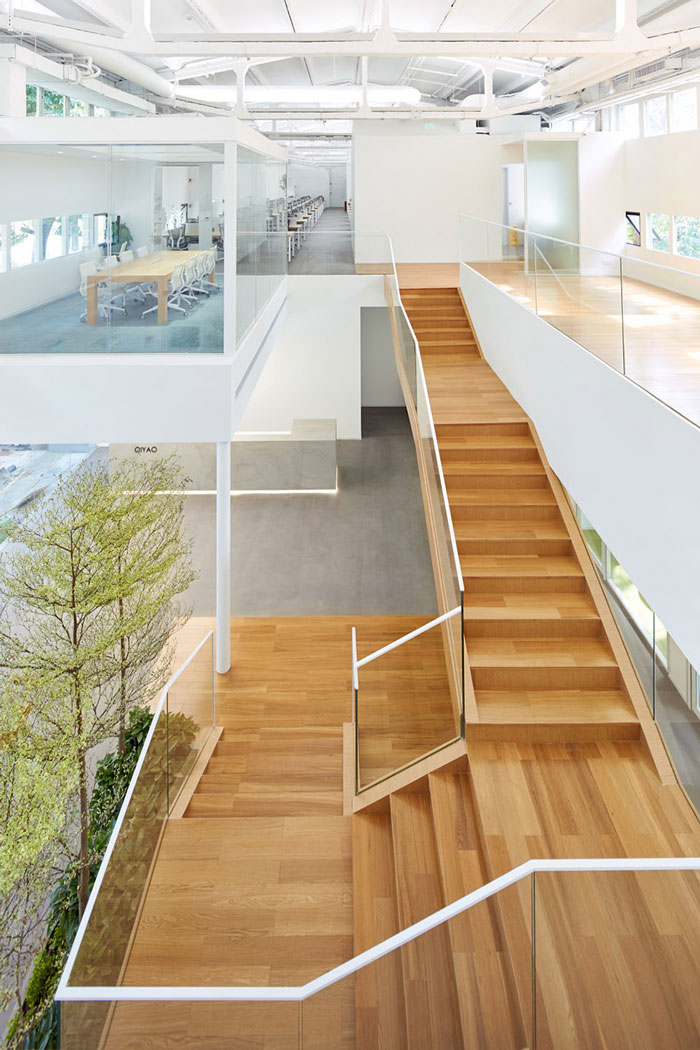 厂房办公楼楼梯装修设计效果图
