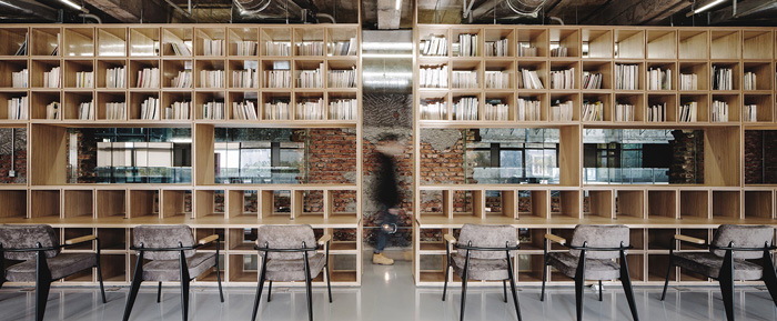 厂房办公空间阅读区改造装修设计效果图